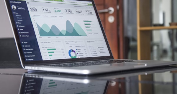 Live Market Intelligence from Unstructured Data